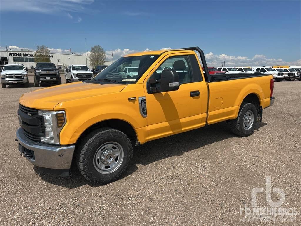 Ford F-250 Flakbilar/Pickuper