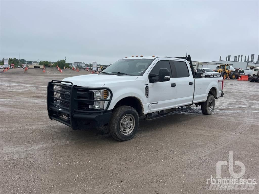 Ford F-350 Flakbilar/Pickuper