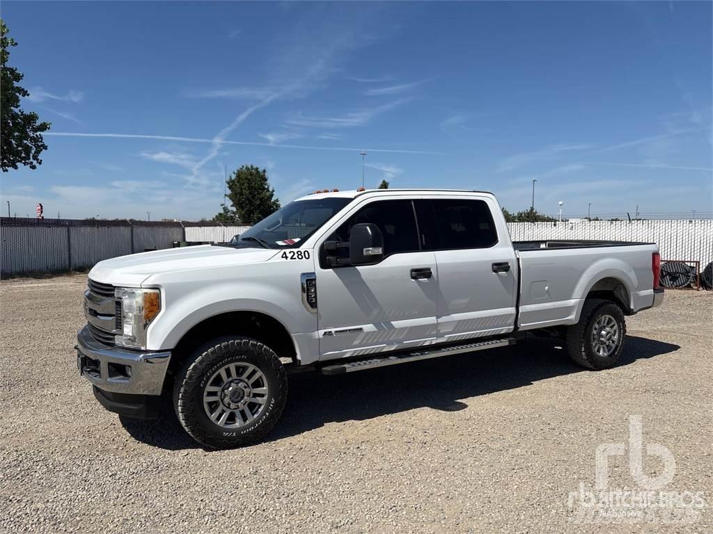 Ford F-350 Flakbilar/Pickuper