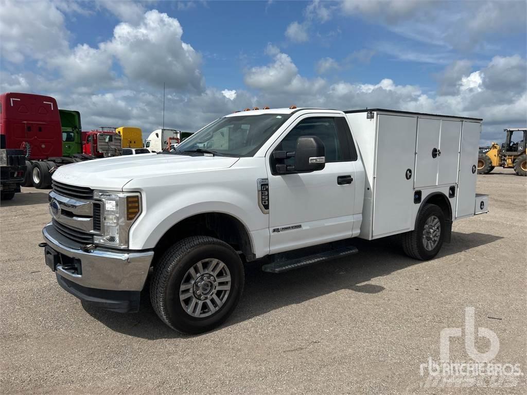 Ford F-350 Plogbilar