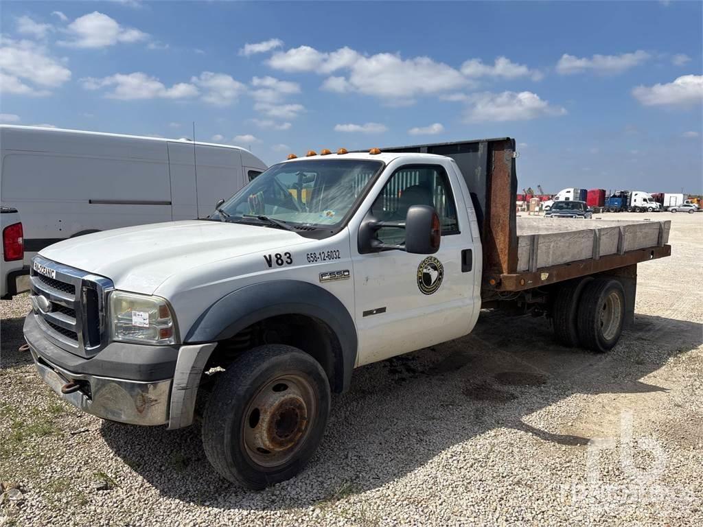 Ford F-550 Flakbilar