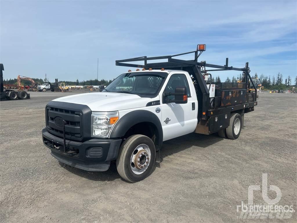 Ford F-550 Flakbilar