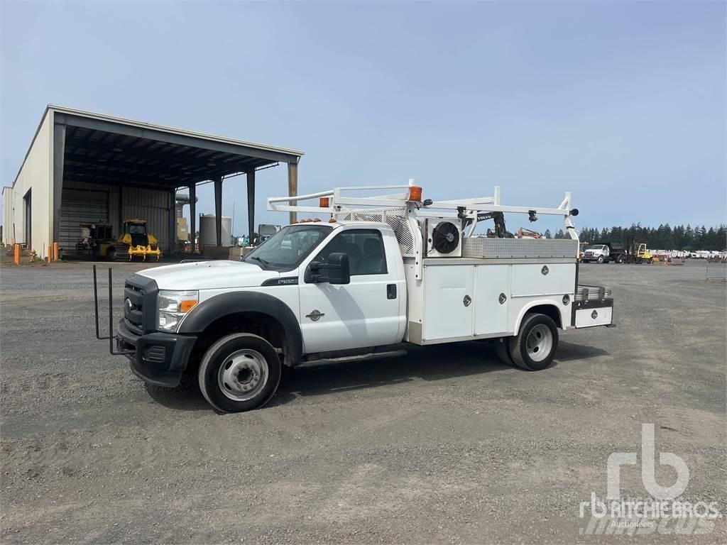 Ford F-550 Plogbilar