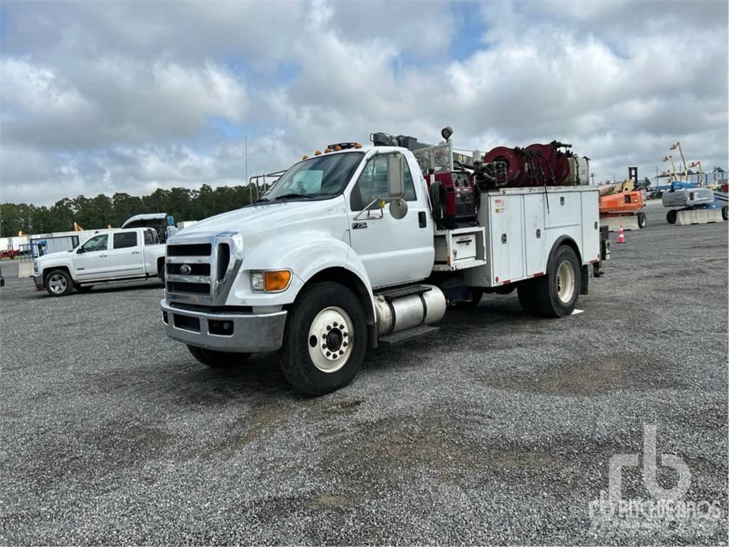 Ford F-750 Plogbilar
