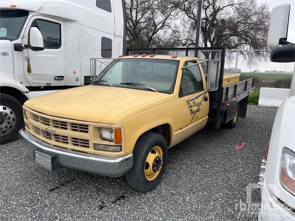 Ford F700 Flakbilar