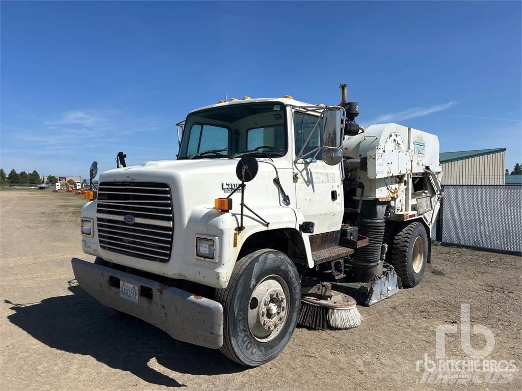 Ford L7000 Sopmaskiner