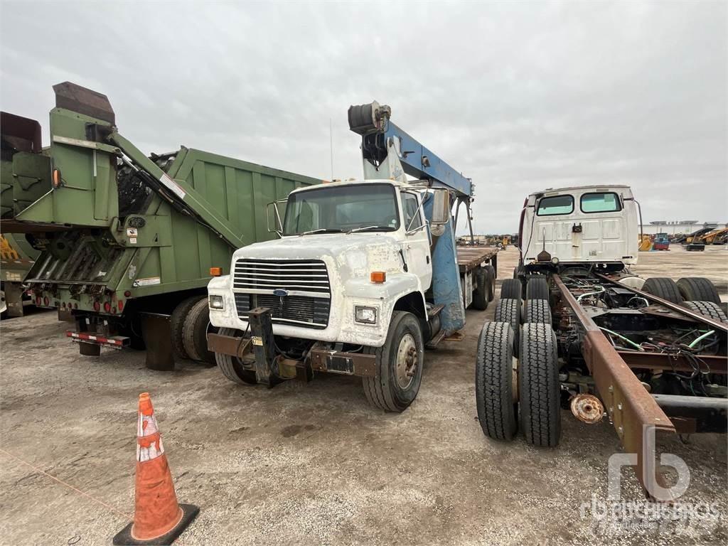 Ford LNT8000 Kranbilar