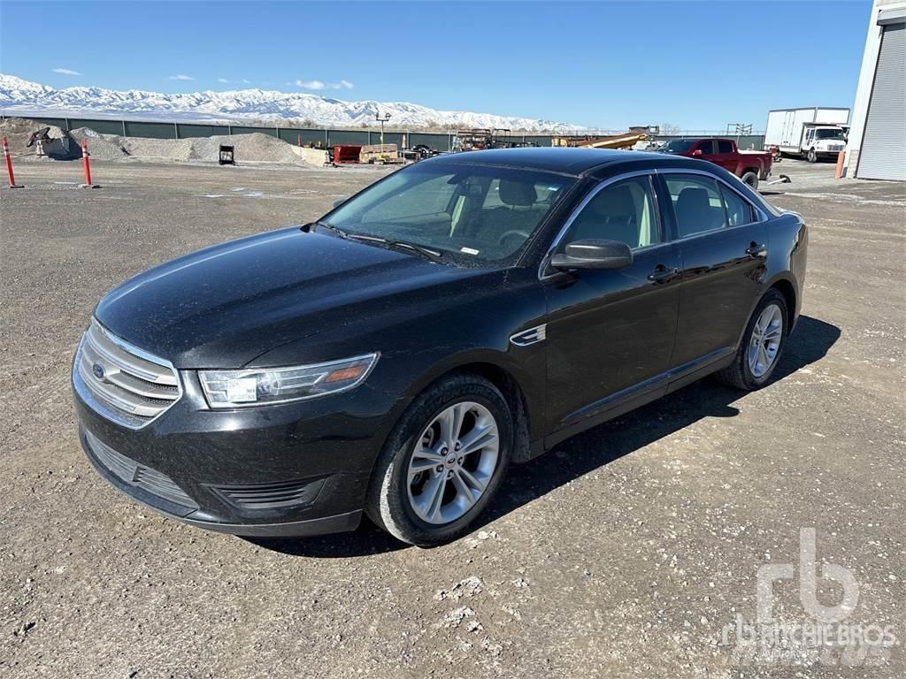 Ford TAURUS Personbilar