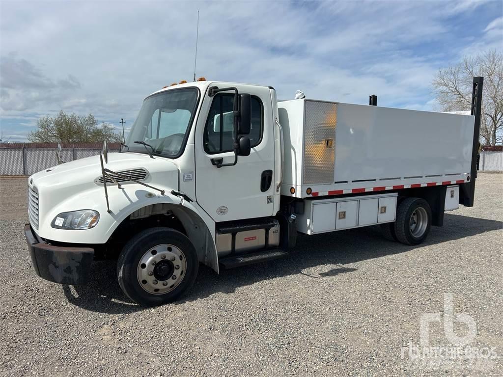 Freightliner M2 Flakbilar