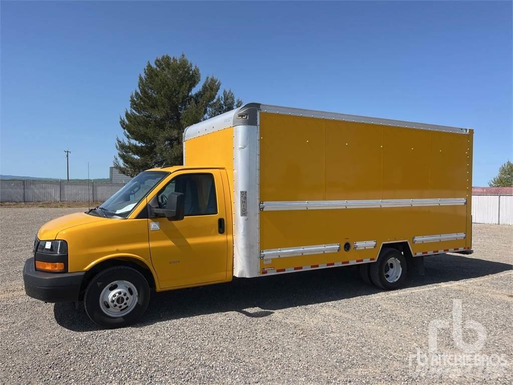 GMC G33903 Lätta skåpbilar