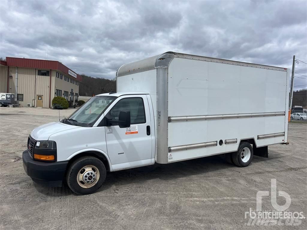 GMC G3500 Lätta skåpbilar