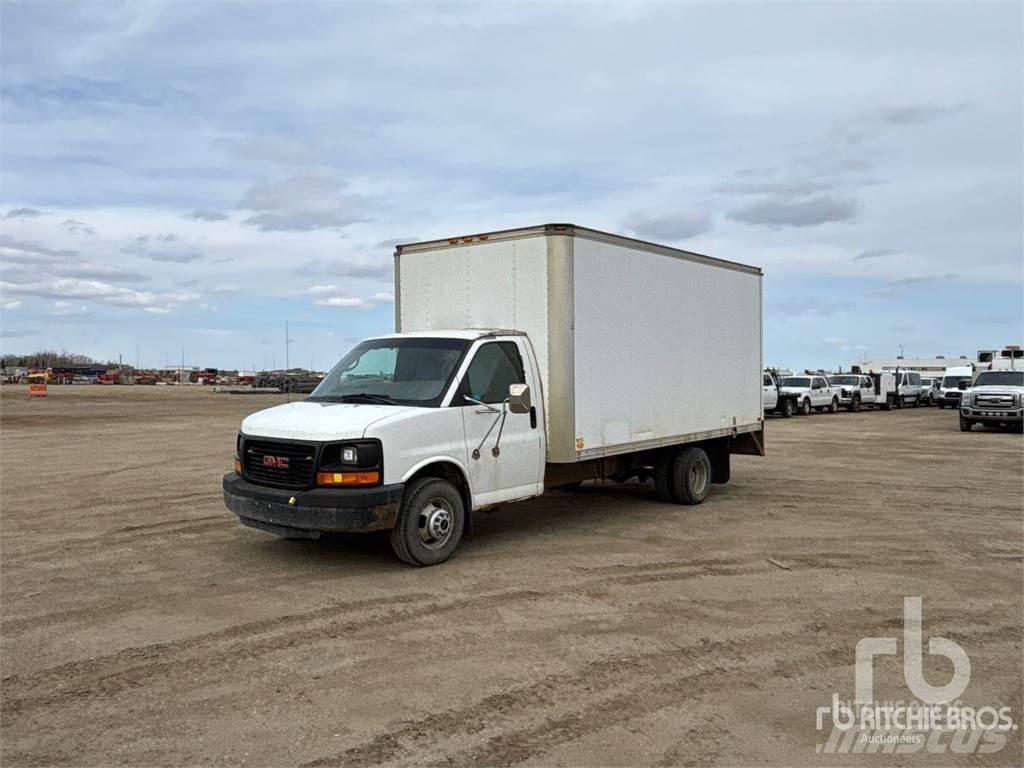 GMC G3500 Lätta skåpbilar