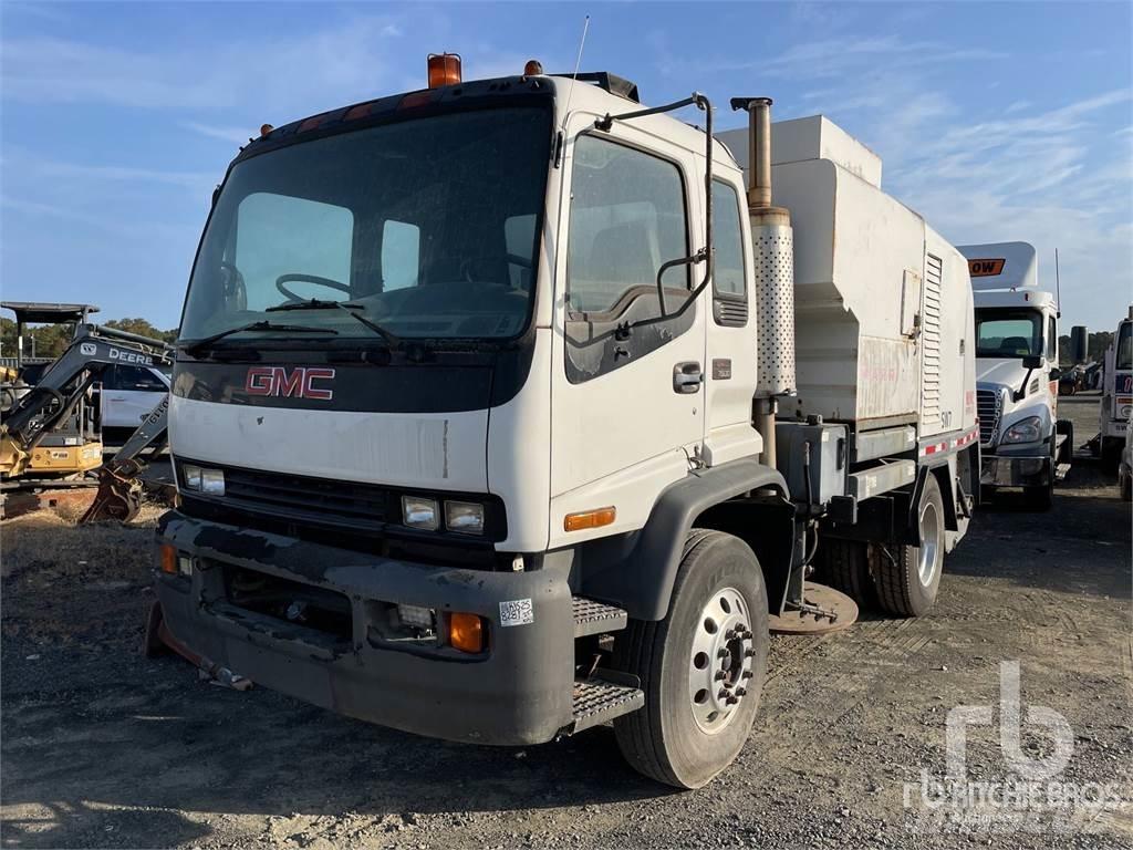 GMC T7500 Sopmaskiner
