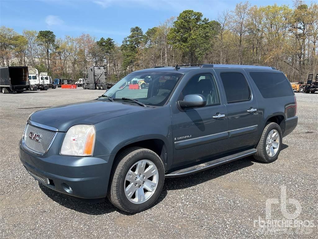 GMC YUKON Flakbilar/Pickuper