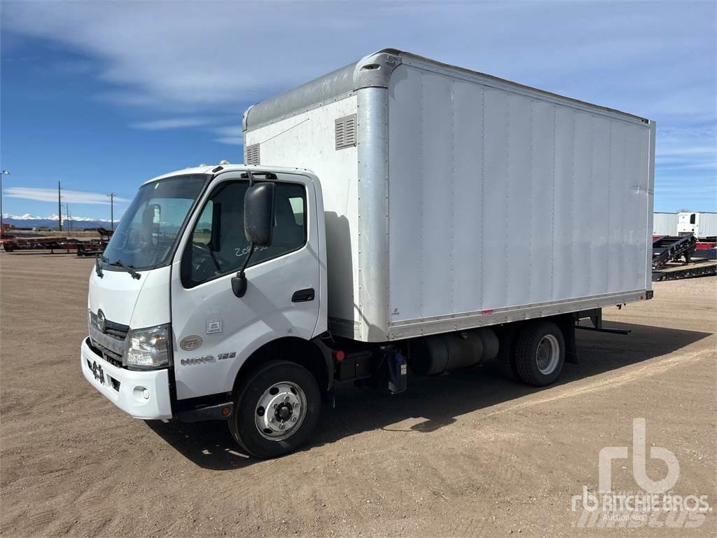 Hino 155 Lätta skåpbilar