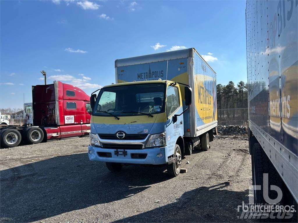 Hino 155 Lätta skåpbilar