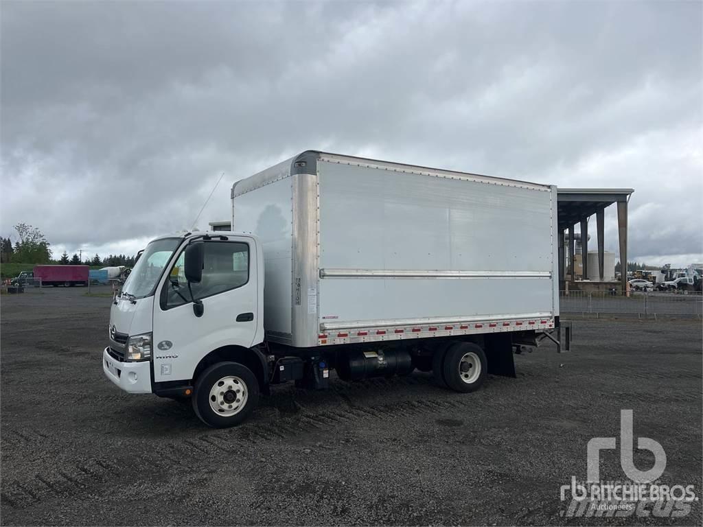 Hino 155 Lätta skåpbilar