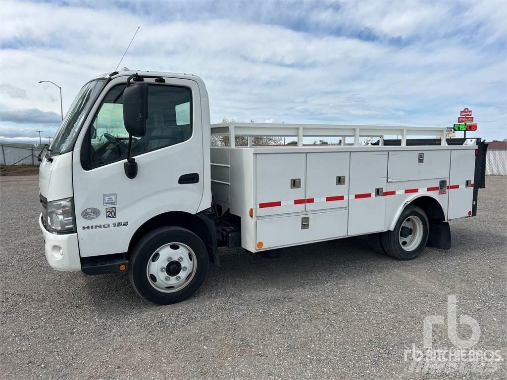 Hino 195 Plogbilar