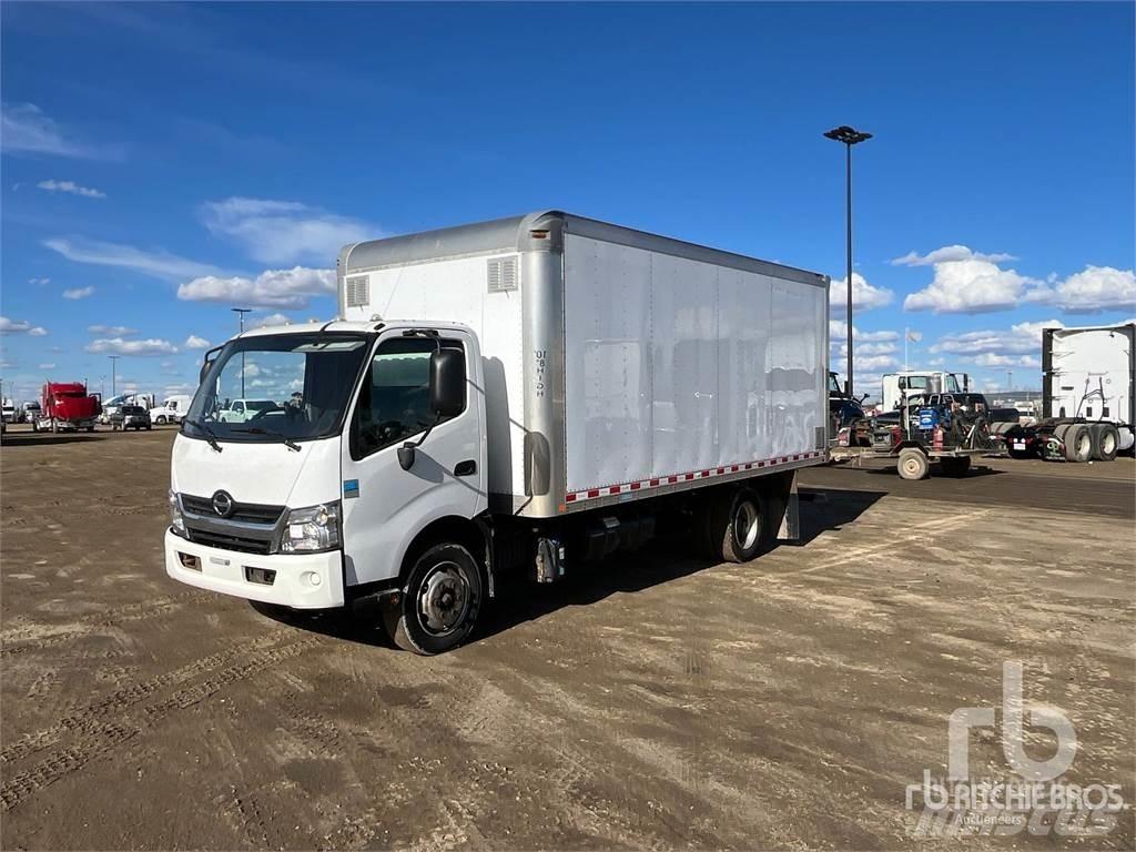 Hino 195 Lätta skåpbilar