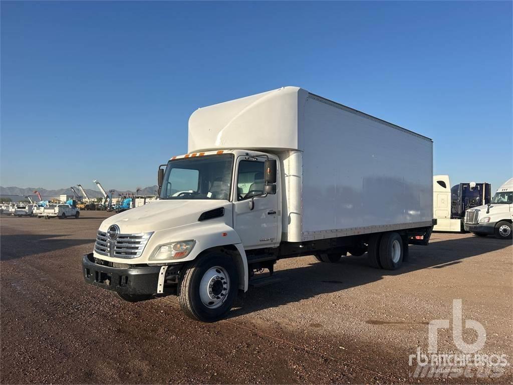 Hino 238 Lätta skåpbilar
