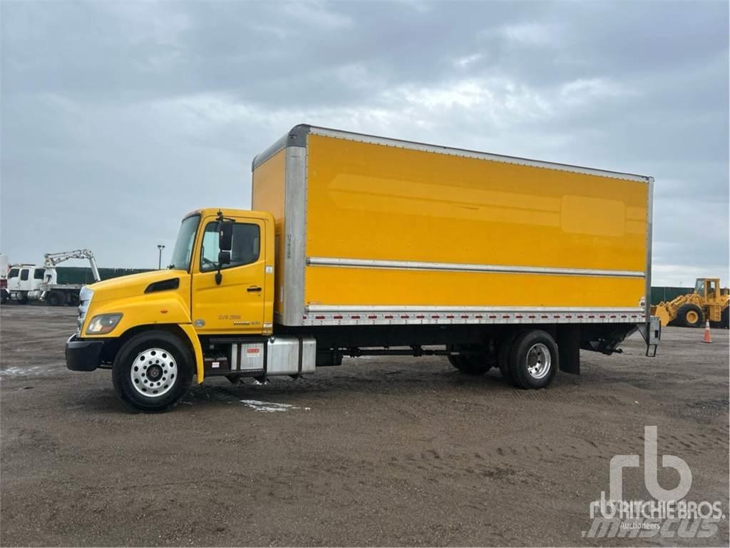 Hino 268 Lätta skåpbilar