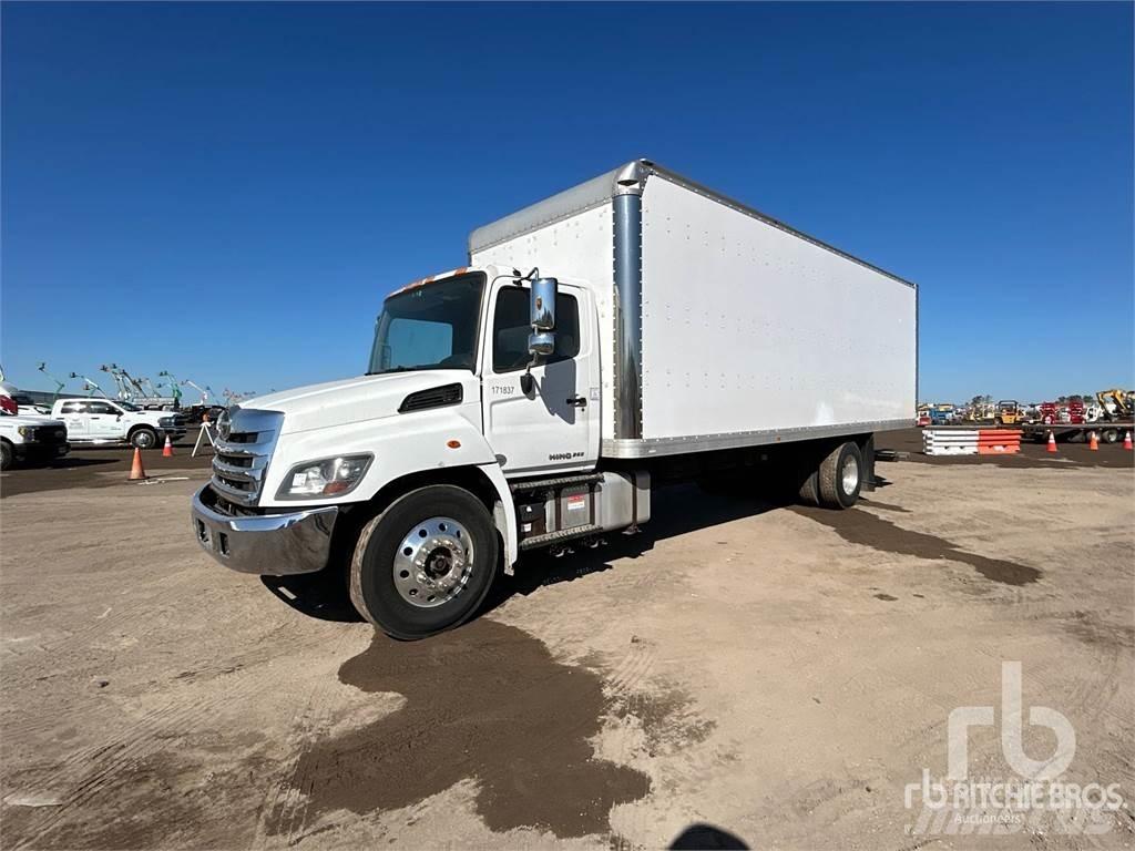 Hino 268 Lätta skåpbilar