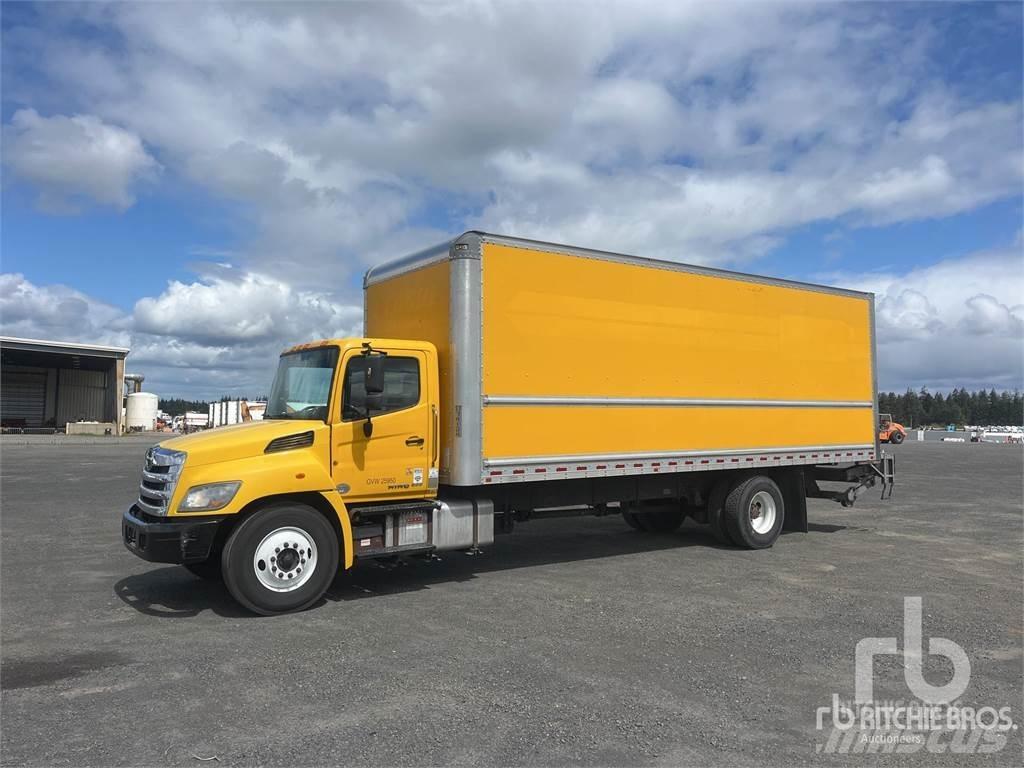Hino 268 Lätta skåpbilar