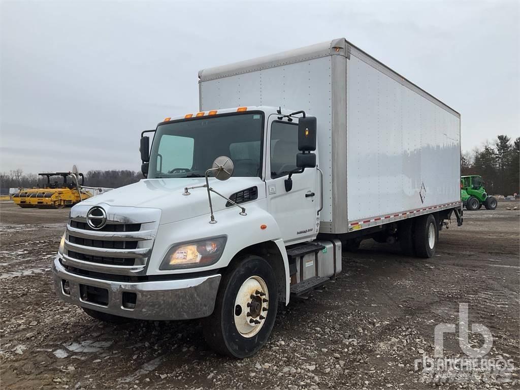 Hino 268 Lätta skåpbilar