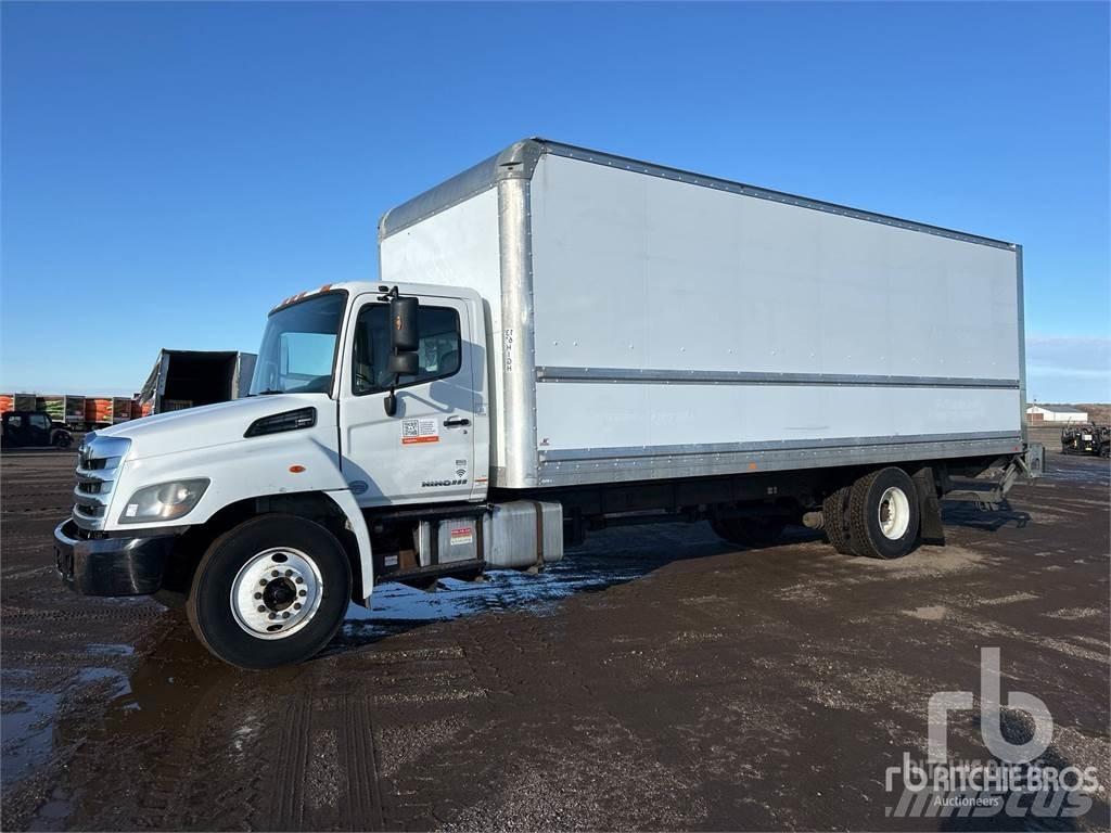 Hino 268 Lätta skåpbilar