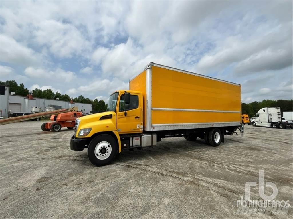 Hino 268 Lätta skåpbilar