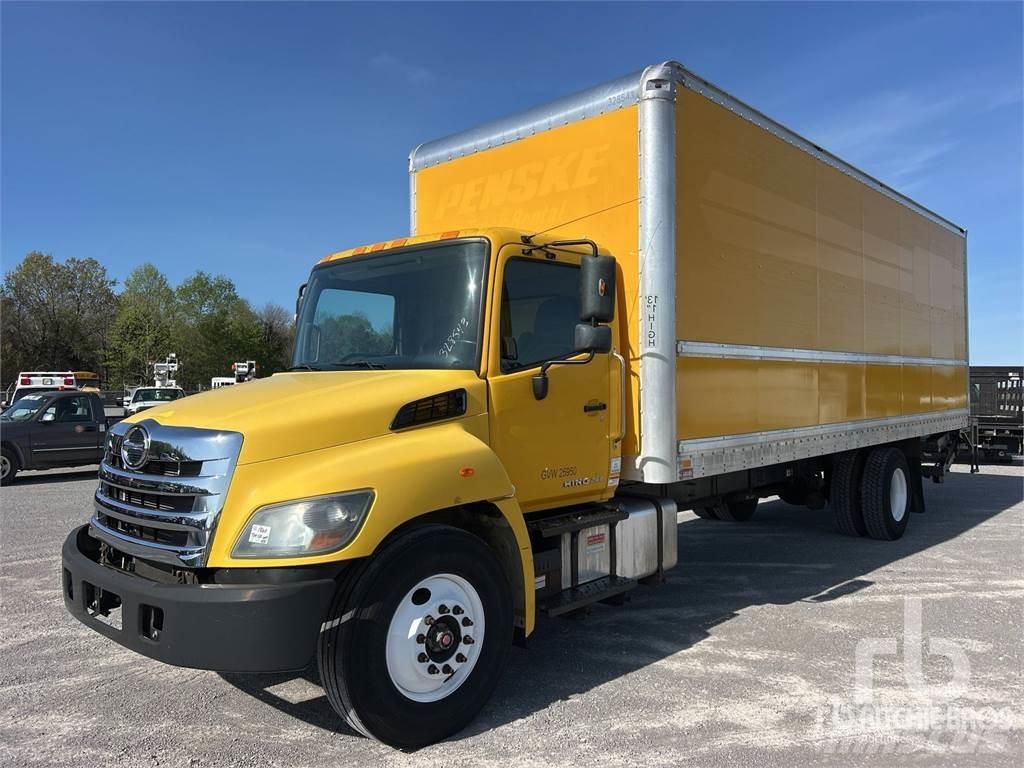 Hino 268 Lätta skåpbilar