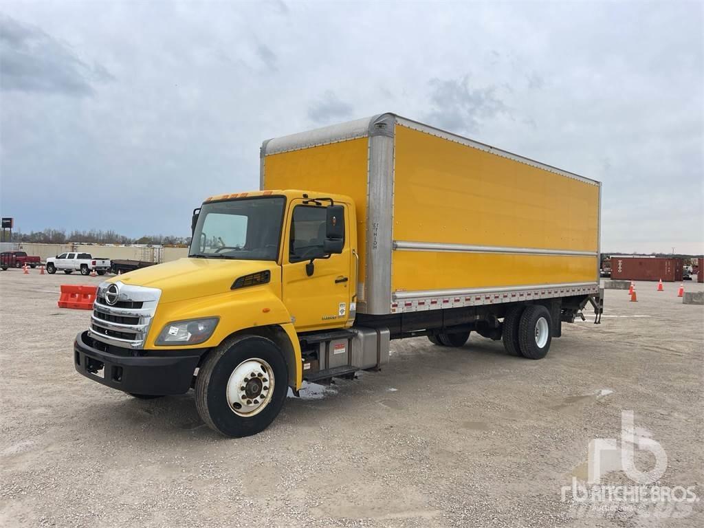 Hino 268 Lätta skåpbilar