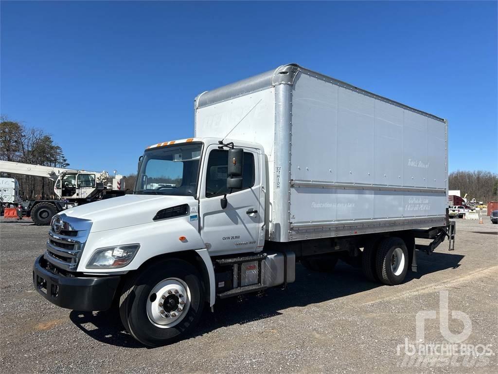 Hino 268 Lätta skåpbilar