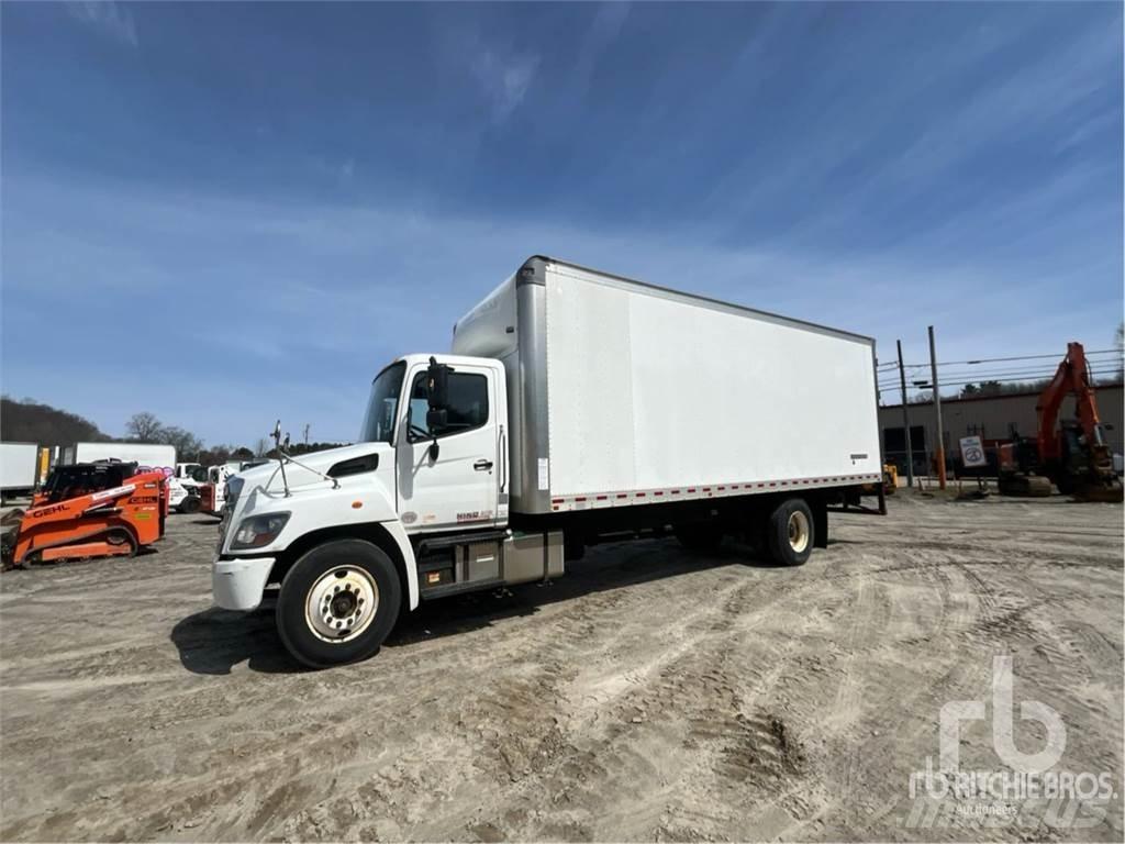 Hino 268 Lätta skåpbilar