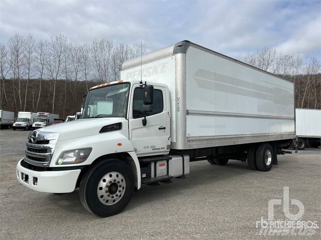 Hino 268 Lätta skåpbilar