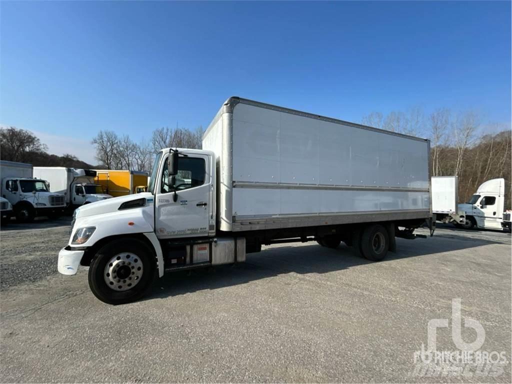 Hino 268 Lätta skåpbilar