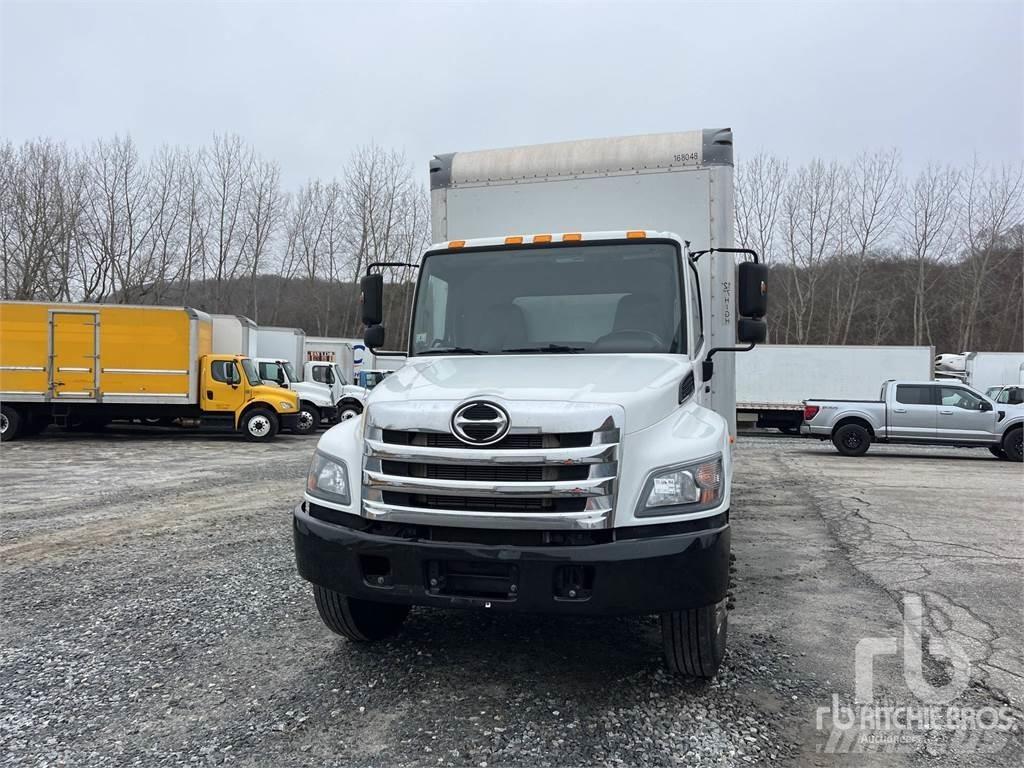 Hino 268 Lätta skåpbilar