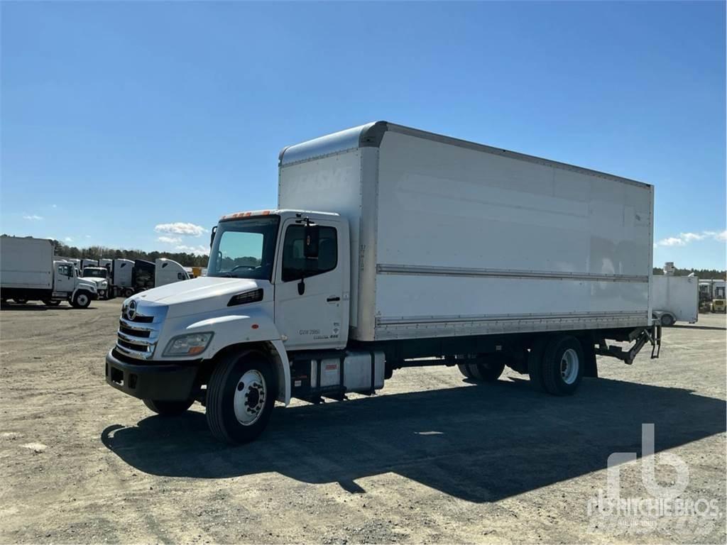 Hino 268 Lätta skåpbilar