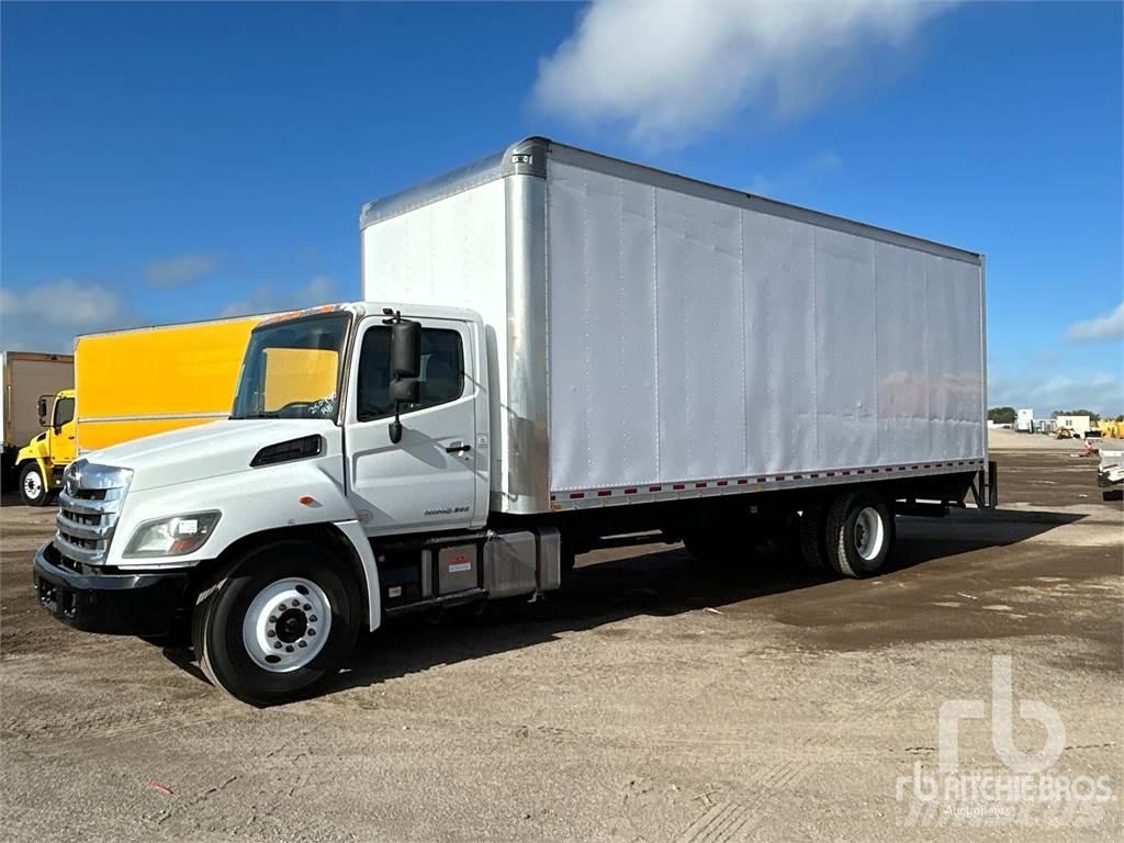 Hino 268 Lätta skåpbilar
