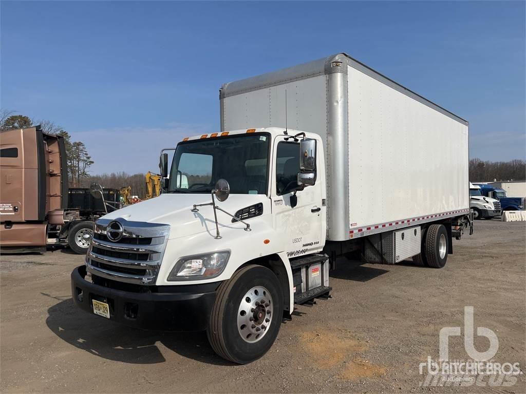 Hino 268 Lätta skåpbilar
