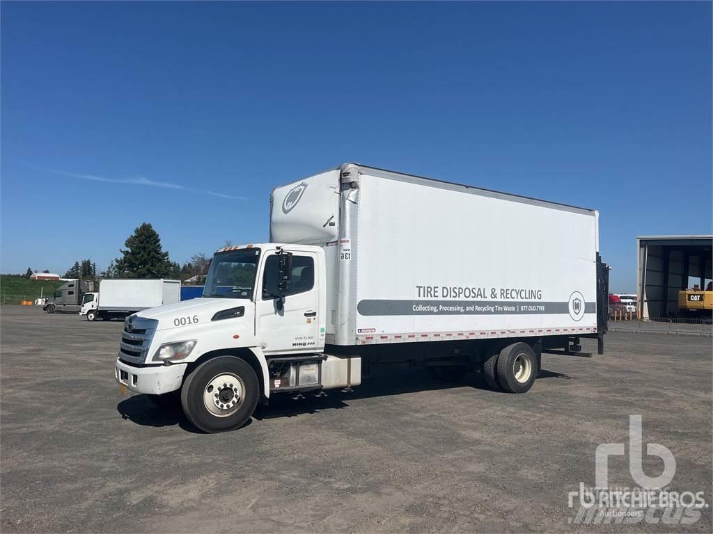 Hino 268 Lätta skåpbilar