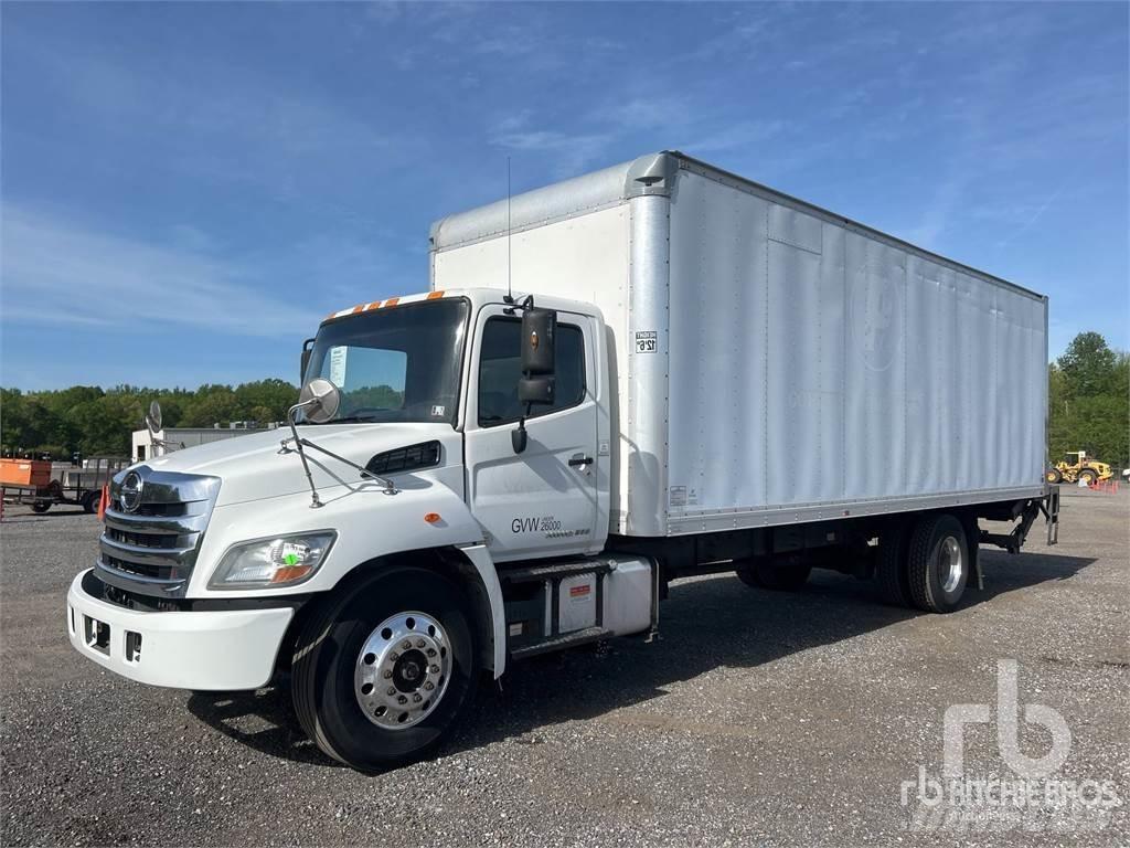 Hino 268 Lätta skåpbilar
