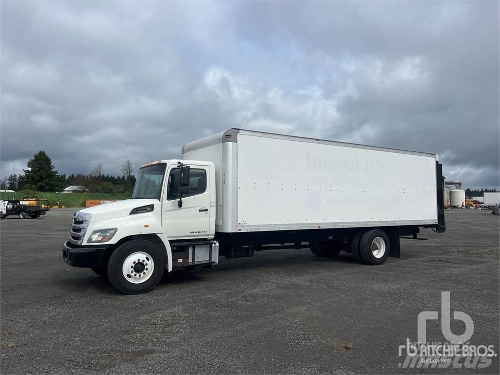 Hino 268 Lätta skåpbilar