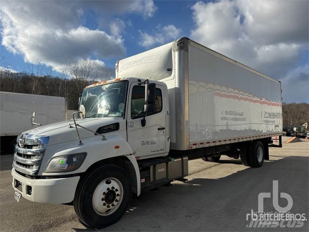 Hino 268 Lätta skåpbilar