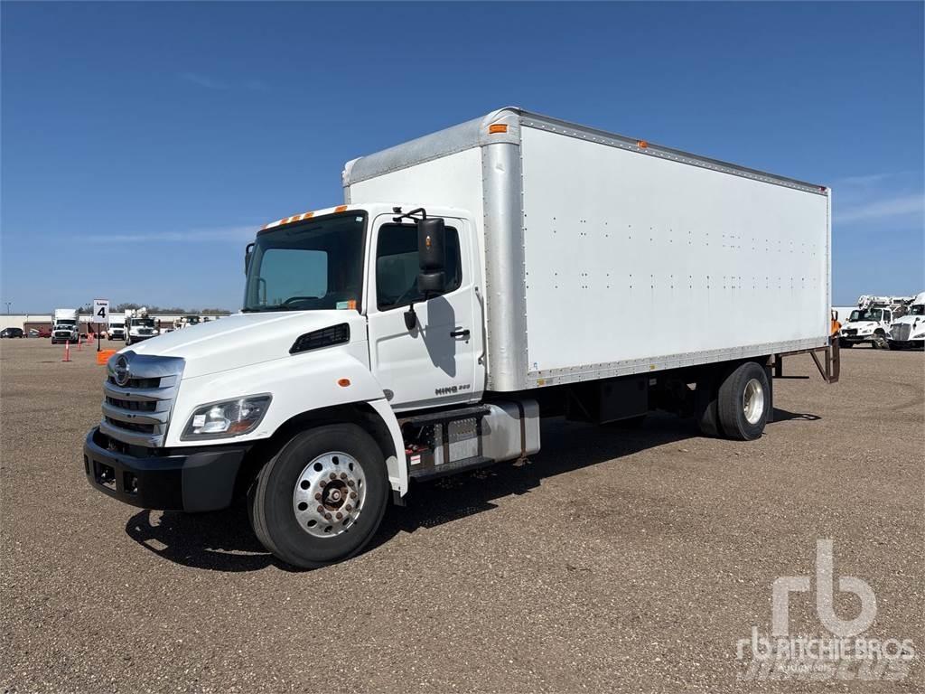 Hino 268 Lätta skåpbilar