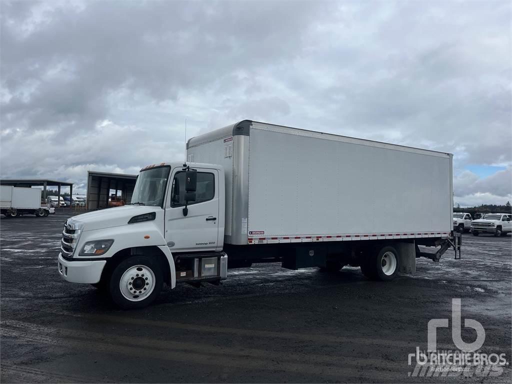 Hino 268 Lätta skåpbilar