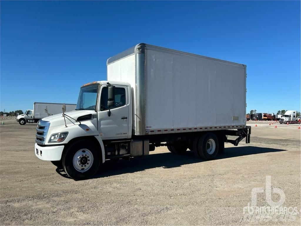 Hino 268 Lätta skåpbilar