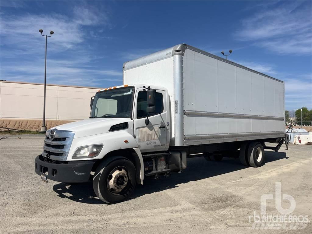 Hino 268 Lätta skåpbilar