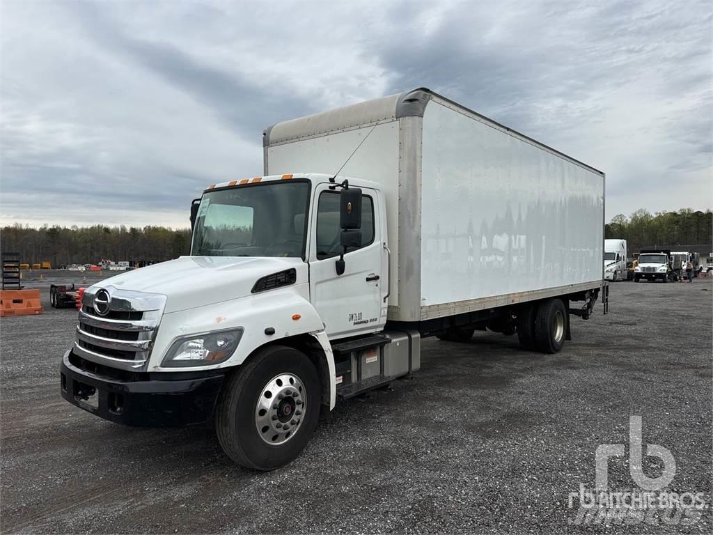 Hino 268 Lätta skåpbilar