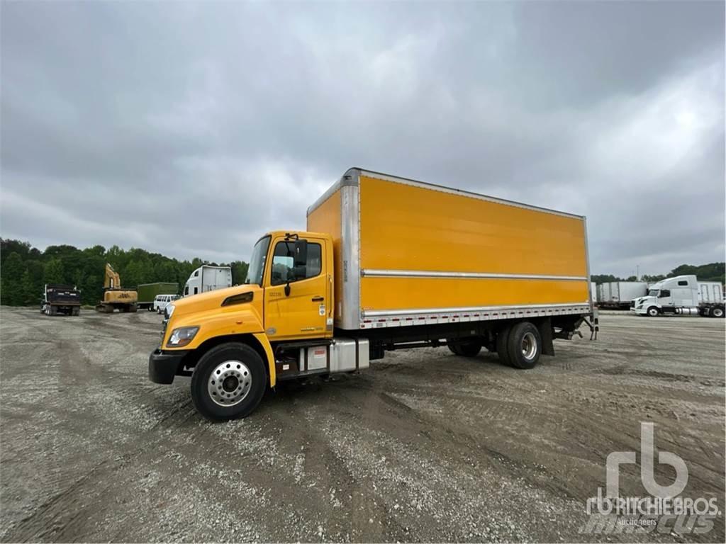 Hino 268 Lätta skåpbilar